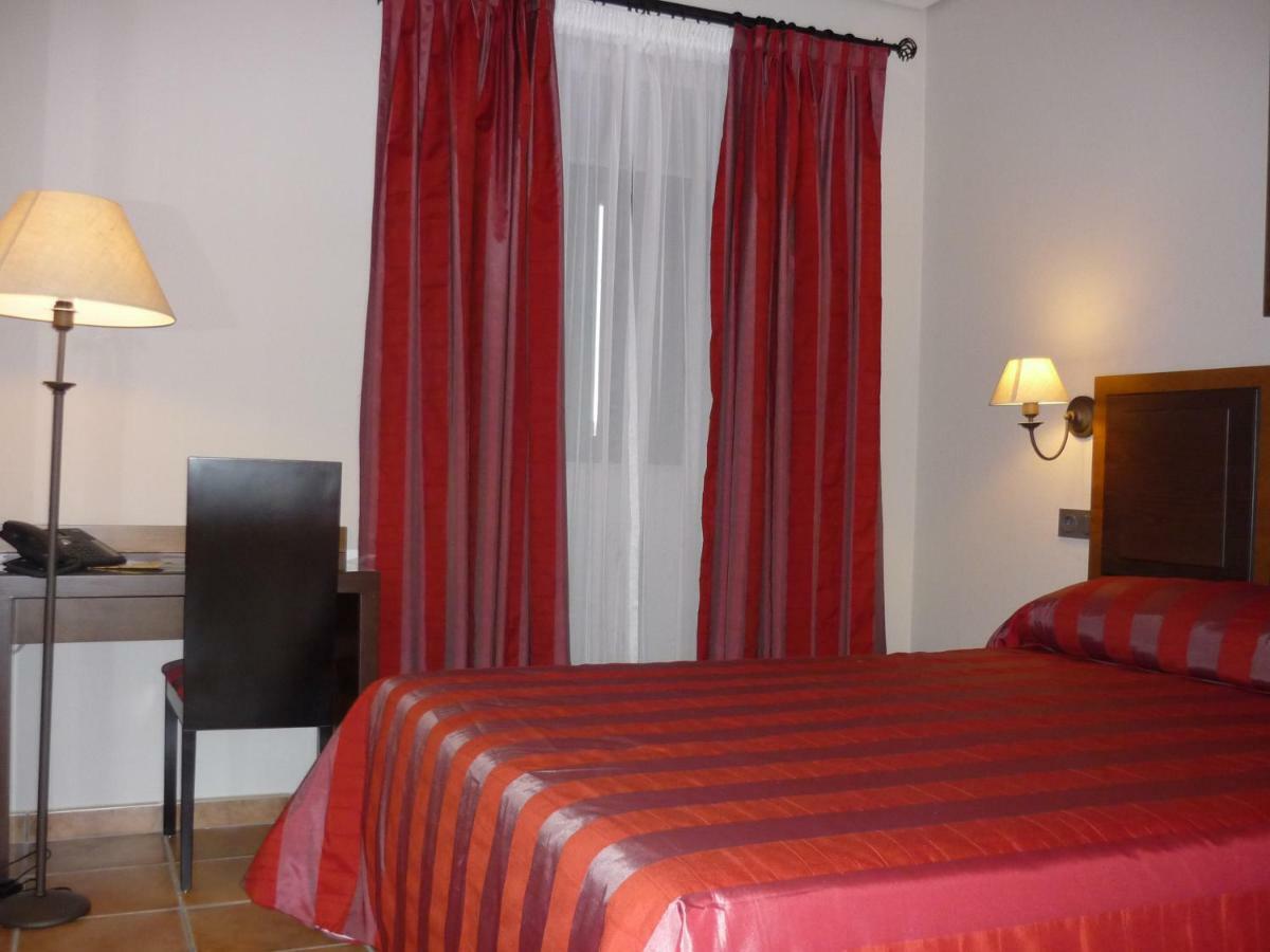 Hospederia Santuario Virgen De La Cabeza Hotel ภายนอก รูปภาพ